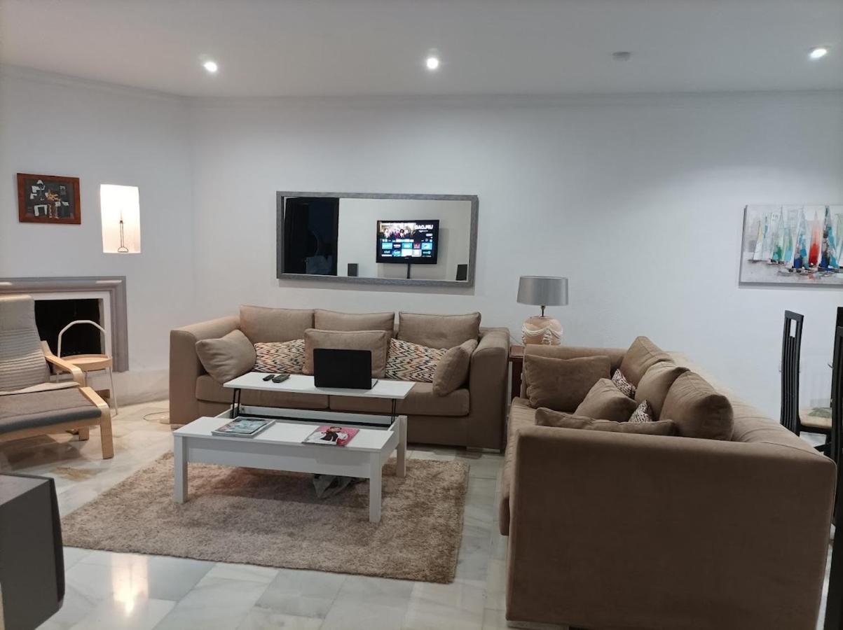 Large 2 Bed Apt Puerto Banus Marina Private Parking Apartamento Marbella Exterior foto